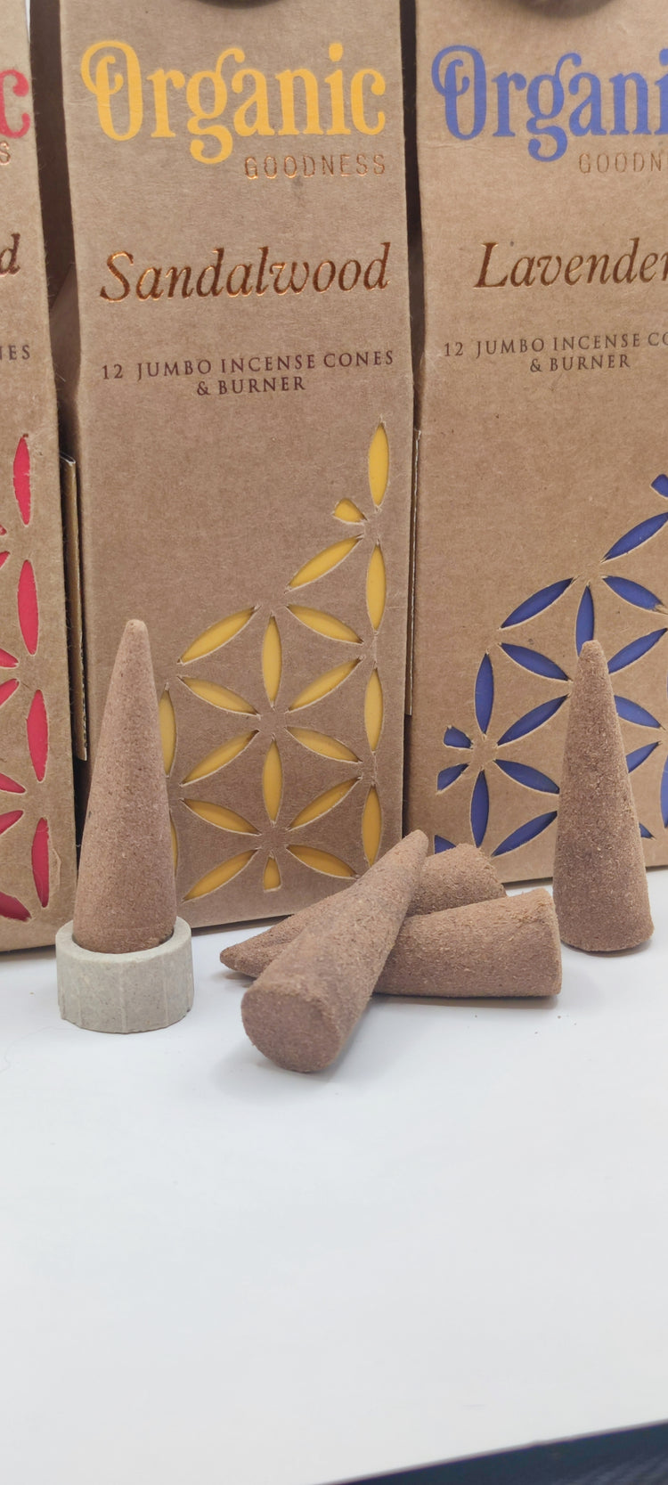 Räucherstäbchen und Kegel