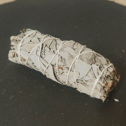 Räucherset | Weißer Salbei, Palo Santo, Räucherstäbchen