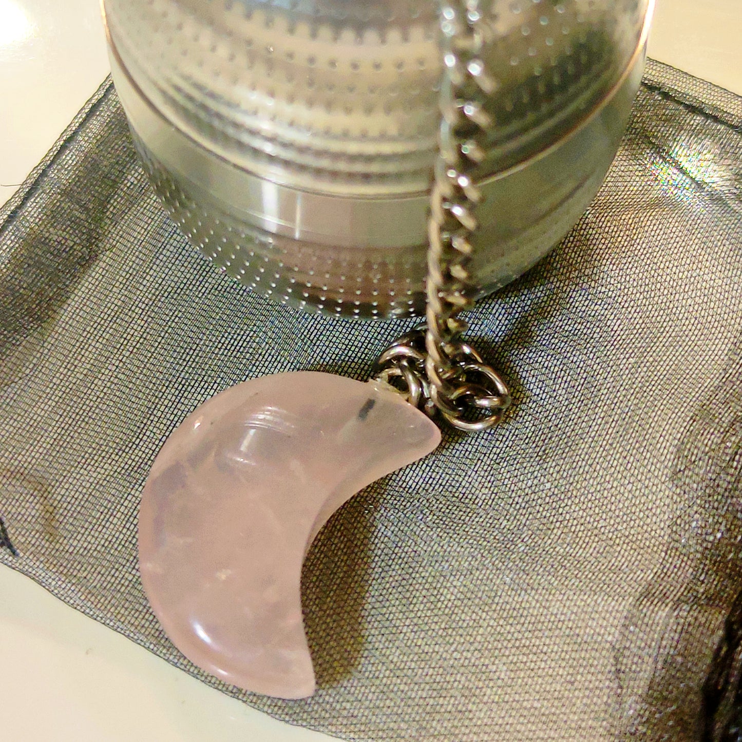 Premium Teeei | Teesieb mit Edelstein Anhänger