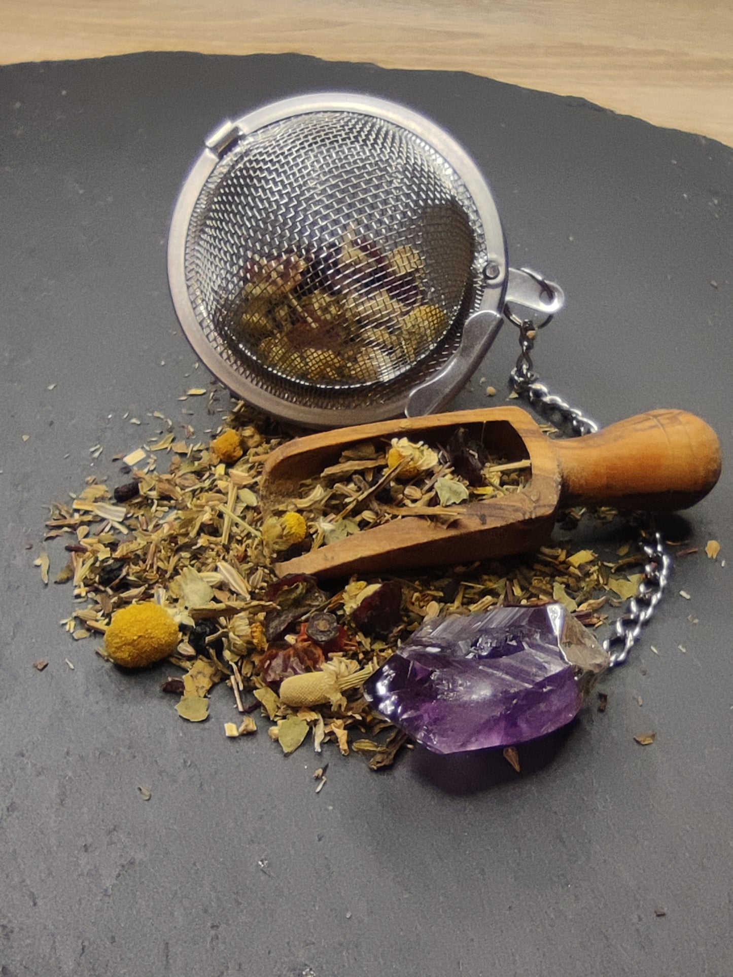 Teesieb mit Rohkristall Anhänger | Teeei für losen Tee